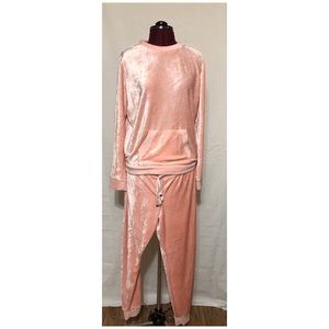 Velvet shirt and pants set